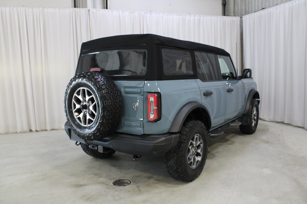 Used 2023 Ford Bronco Badlands AWD/4WD image 25