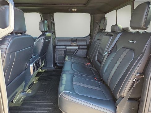 Used 2022 Ford F250 Platinum w/ FX4 Off-Road Package image 10