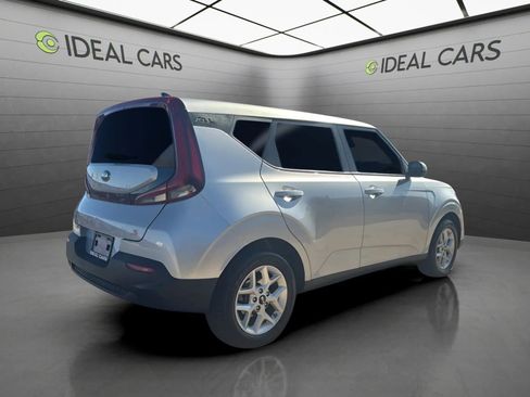 Used 2021 Kia Soul S FWD image 5