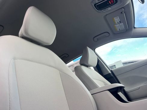 New 2026 Hyundai Kona SE image 17