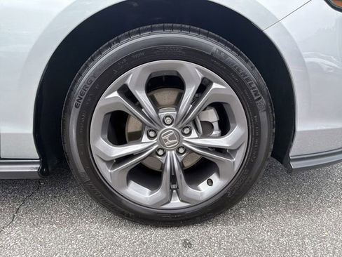 Used 2024 Honda Accord EX image 12