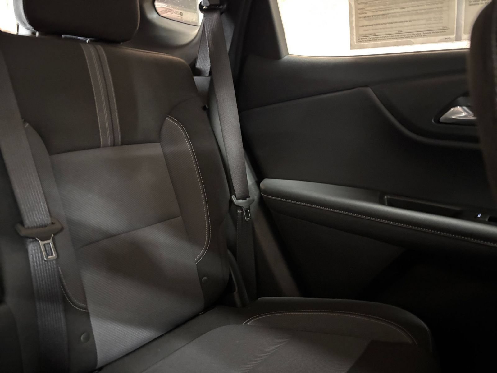 Used 2025 Chevrolet Blazer LT FWD image 37