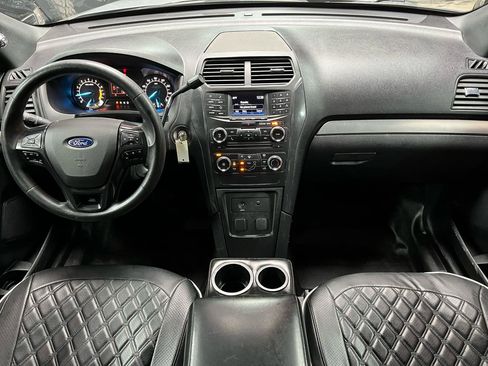 Used 2018 Ford Explorer 4WD Police Interceptor image 10