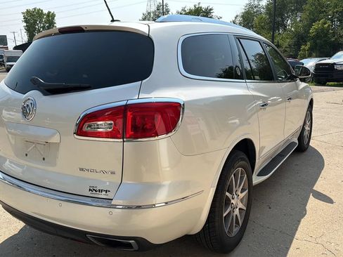 Used 2015 Buick Enclave Leather FWD image 5