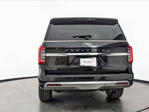 Used 2024 Ford Expedition Limited AWD/4WD image 7
