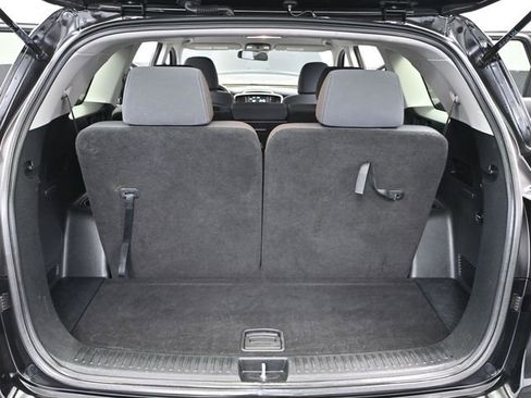 Used 2019 Kia Sorento LX image 36