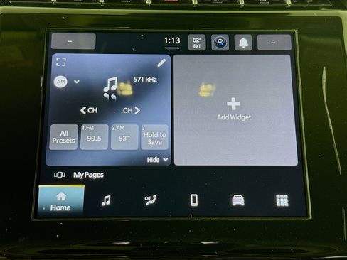 Used 2023 Jeep Grand Cherokee Laredo image 16