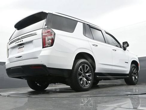 Used 2022 Chevrolet Tahoe Z71 w/ Luxury Package AWD/4WD image 28