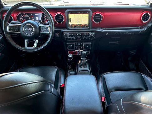 Used 2022 Jeep Wrangler Unlimited Rubicon w/ LED Lighting Group AWD/4WD image 23