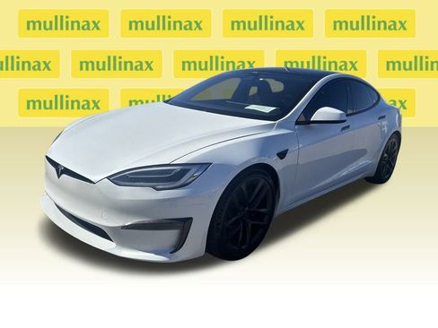 Used 2021 Tesla Model S Plaid image 5
