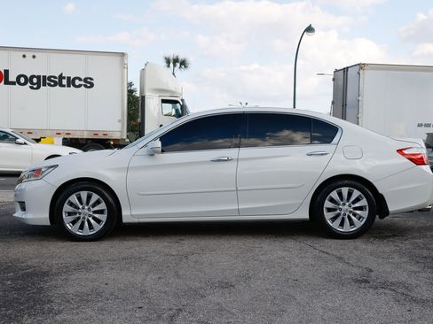 Used 2015 Honda Accord Touring image 7