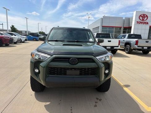 Used 2022 Toyota 4Runner TRD Off-Road Premium w/ TRD Black Wheel Package (TMS) AWD/4WD image 2
