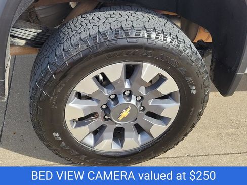 Used 2024 Chevrolet Silverado 2500 Custom w/ Custom Value Package image 7