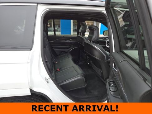 Used 2023 Jeep Grand Cherokee Overland w/ Luxury Tech Group IV image 58