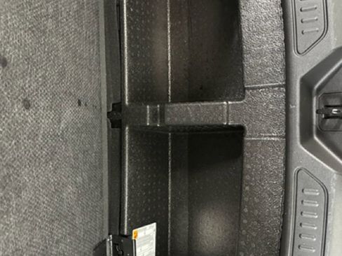 Certified 2023 GMC Acadia SLT w/ Elevation Edition image 33