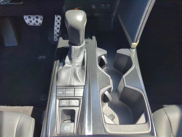 Certified 2025 Toyota Camry SE FWD image 16