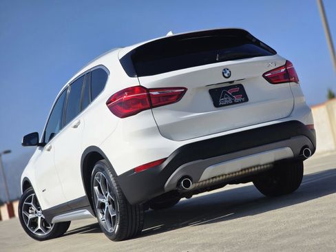 Used 2018 BMW X1 xDrive28i AWD/4WD image 2