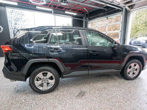 Used 2023 Toyota RAV4 XLE image 4