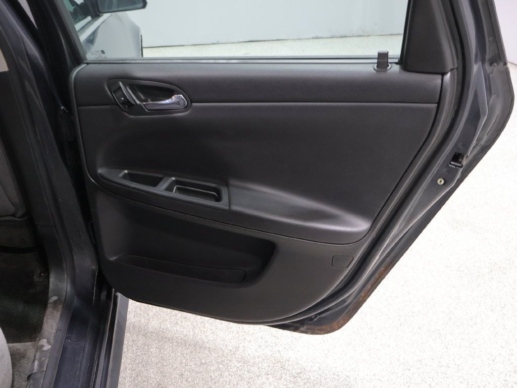 Used 2013 Chevrolet Impala LT FWD image 21