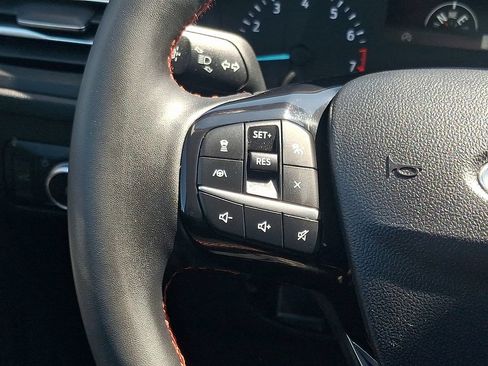 Used 2022 Ford Escape SEL w/ SEL Stealth AWD Package image 21