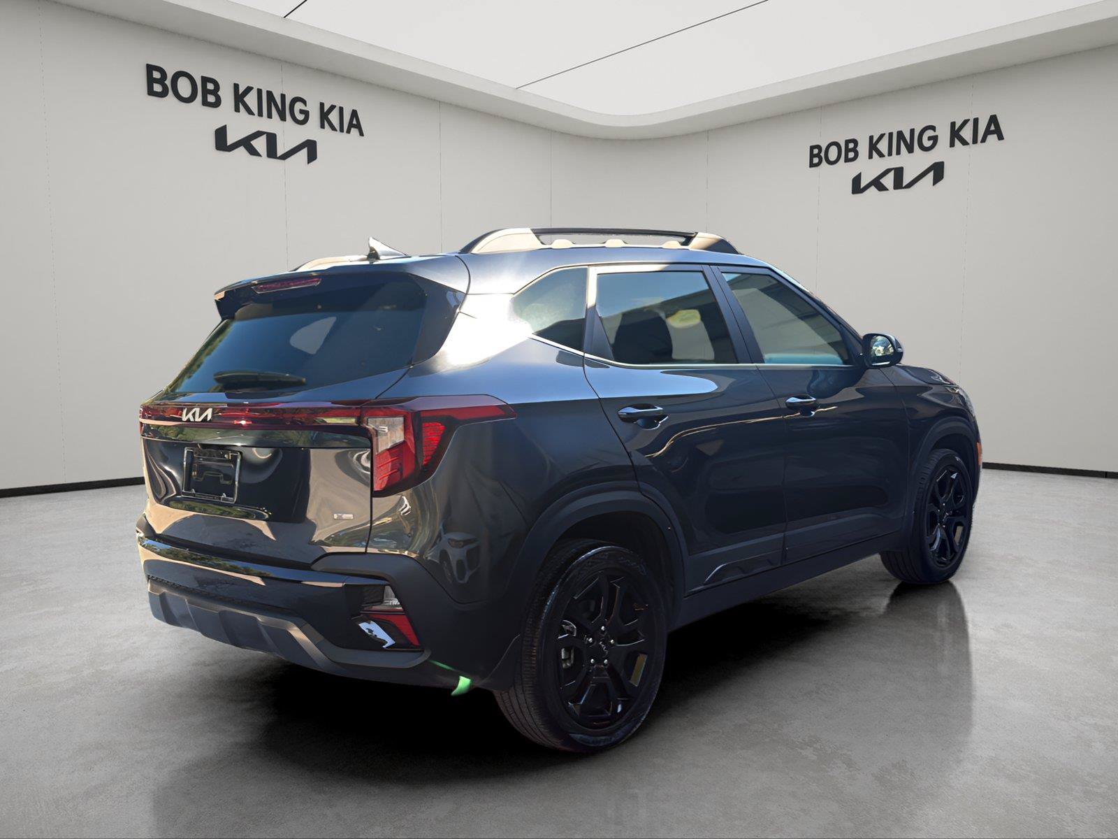 Used 2024 Kia Seltos X-Line AWD/4WD image 5