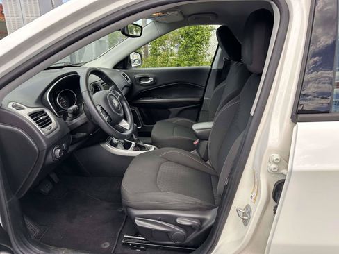 Used 2018 Jeep Compass Sport AWD/4WD image 12