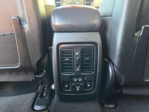 Used 2022 Dodge Durango R/T w/ Blacktop Package AWD/4WD image 37