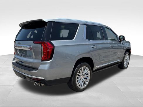 Used 2023 GMC Yukon Denali AWD/4WD image 2