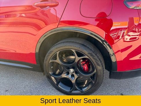 Used 2024 Alfa Romeo Stelvio Veloce image 45