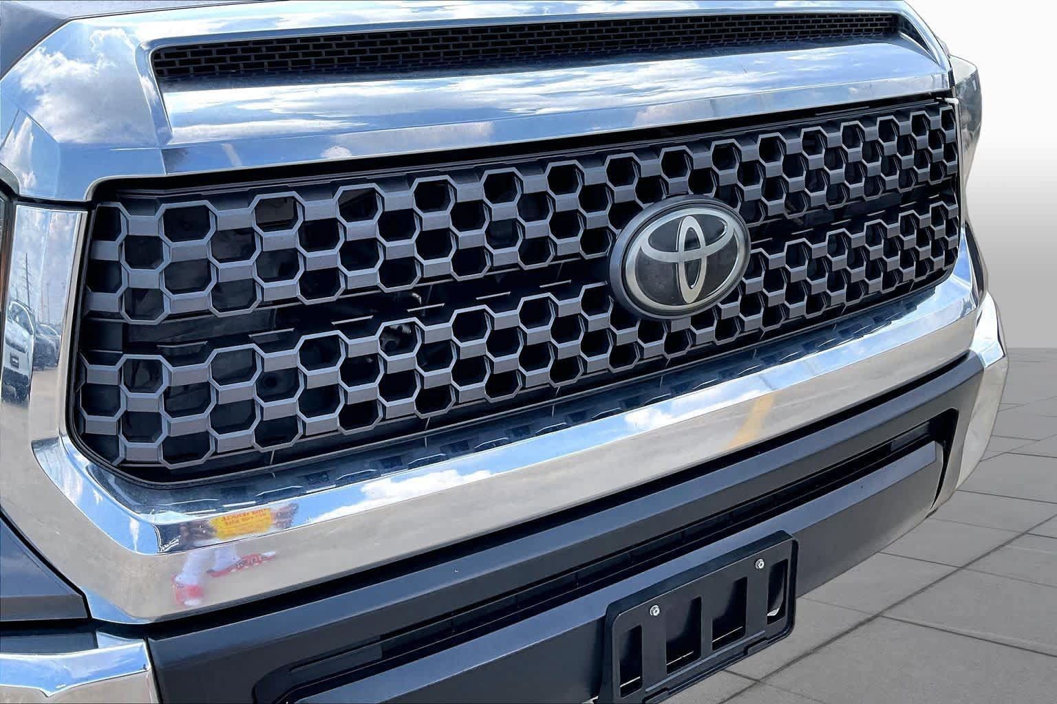 Used 2018 Toyota Tundra SR5 w/ SR5 Upgrade Package RWD image 30