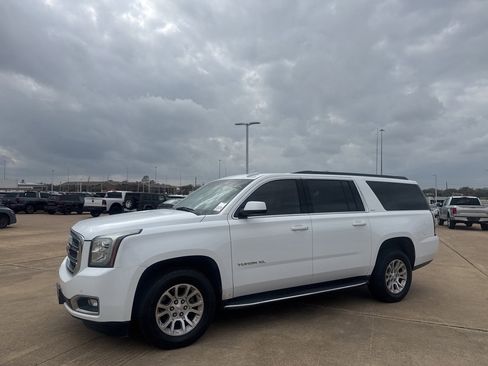 Used 2019 GMC Yukon XL SLT image 8