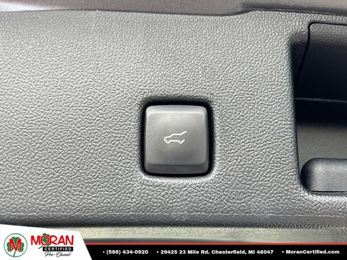 Used 2023 Ford Escape Platinum AWD/4WD image 12