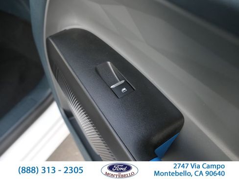 Used 2025 Ford Maverick Lobo image 27