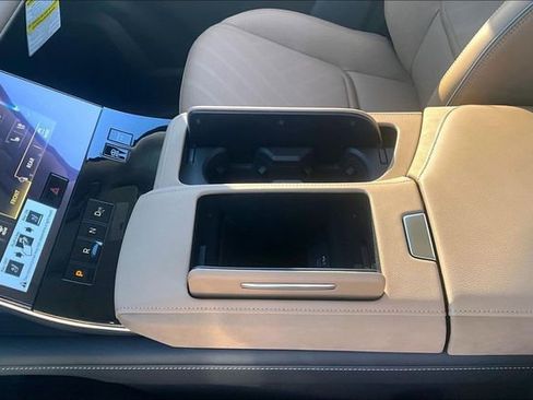 New 2026 INFINITI QX80 Luxe image 15