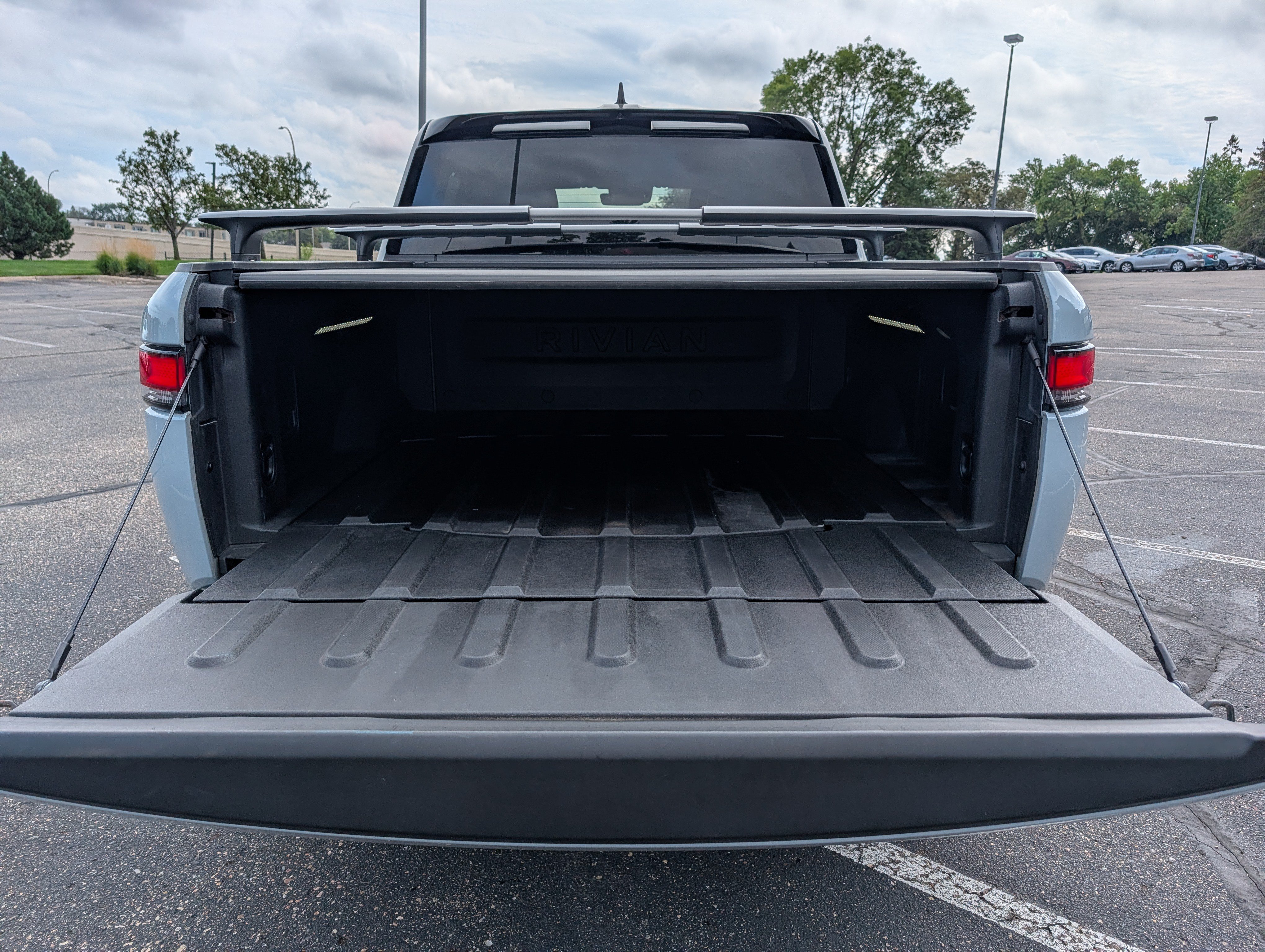Used 2022 Rivian R1T Adventure AWD/4WD image 18