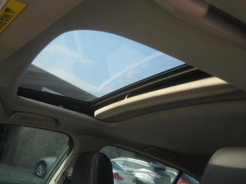 Used 2014 Acura ILX w/ Premium Package image 20