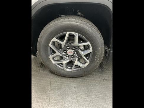 New 2026 GMC Sierra 1500 SLE w/ Preferred Package AWD/4WD image 35