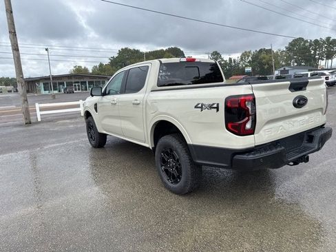 New 2025 Ford Ranger Lariat w/ Black Appearance Package image 38