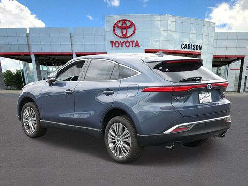 Certified 2022 Toyota Venza Limited AWD/4WD image 5