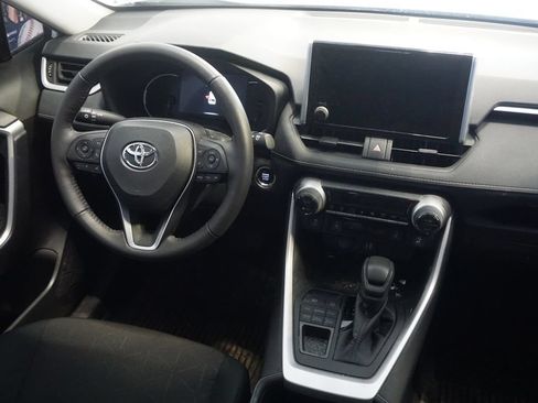 Used 2024 Toyota RAV4 XLE w/ Convenience Package AWD/4WD image 19