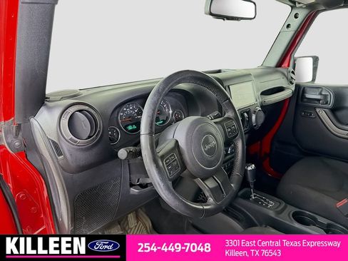 Used 2018 Jeep Wrangler Unlimited Sport S AWD/4WD image 11