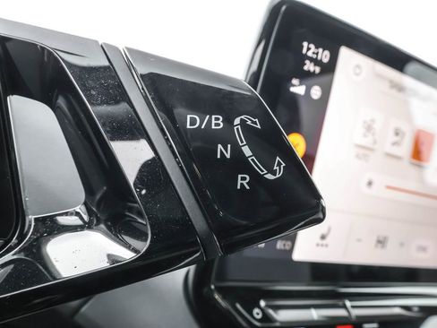 Used 2023 Volkswagen ID.4 Pro image 25