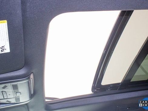 Used 2024 Cadillac XT6 Premium Luxury image 21