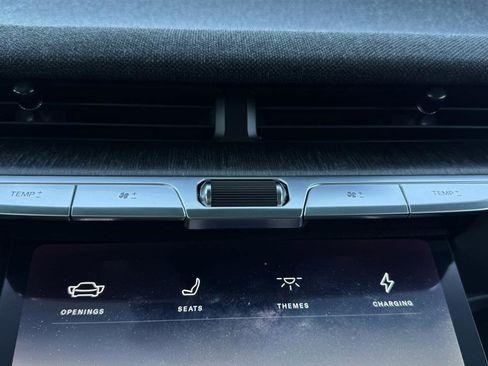 Used 2024 Lucid Air Touring image 51