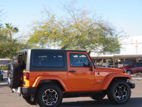 Used 2012 Jeep Wrangler Sahara image 6
