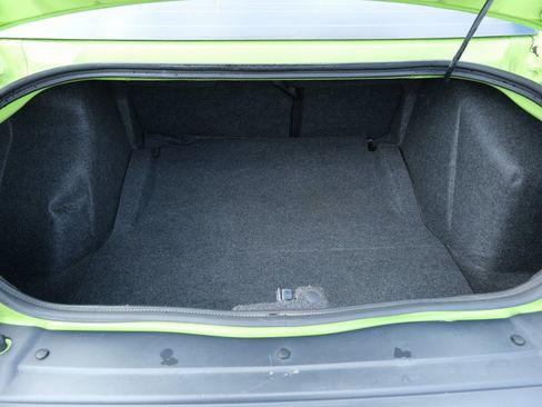 Used 2015 Dodge Challenger R/T Scat Pack w/ Leather Interior Group image 34