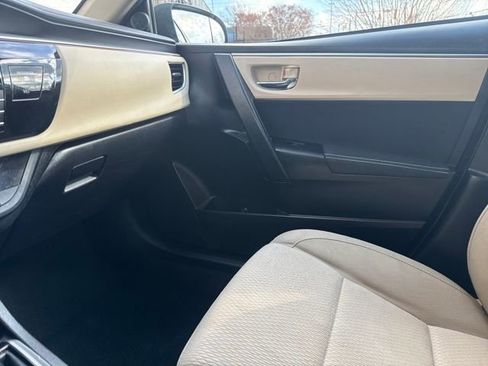 Used 2014 Toyota Corolla LE image 27
