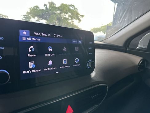 Used 2022 Hyundai Santa Fe SEL FWD image 18