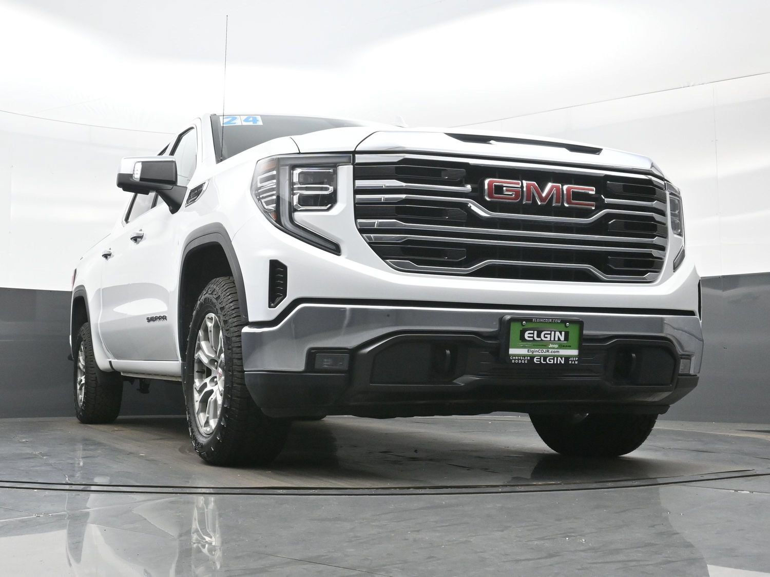 Used 2024 GMC Sierra 1500 SLT AWD/4WD image 34