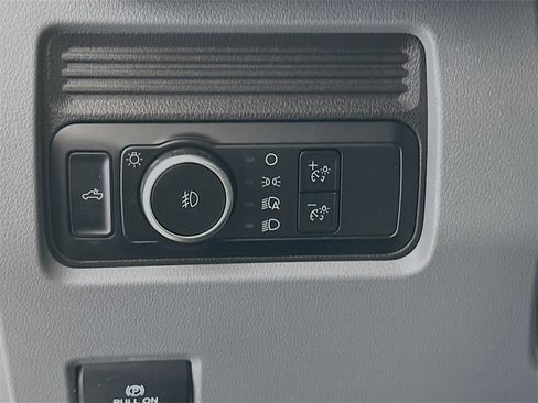 Used 2024 Ford F250 XLT image 10